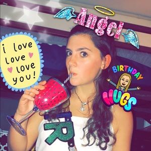 Meet your Posher, Lilly